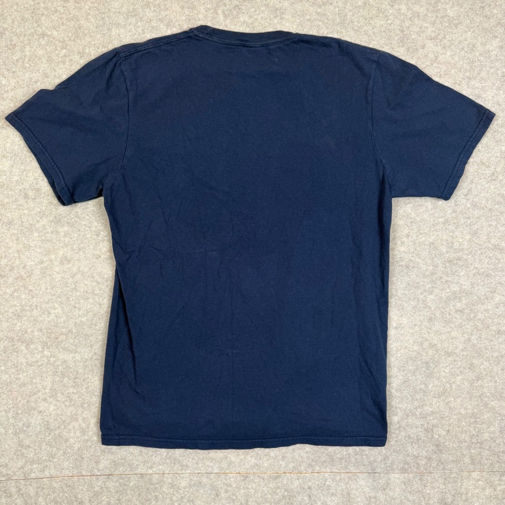 Yale University T-Shirt M Bulldog Golf Graphic Navy Blue Preppy Ivy Prepp y - Picture 4 of 7